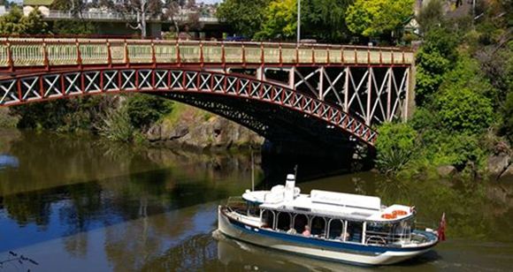 Picture of Batman Bridge Luncheon Cruise - Family ticket