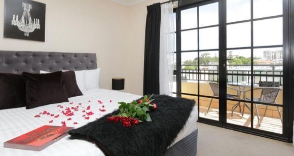 Picture of Romantic Pampering Escape & Massage in Perth (1 Night)