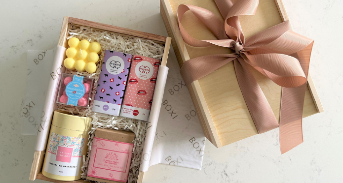 Picture for category Gifts and Hampers