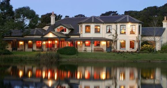 Picture of Dine by the Lake for Two - Mornington Peninsula (2 Hours)