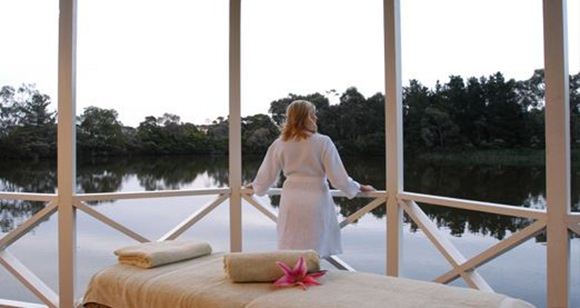 Picture of Massage and Dining Package - Mornington Peninsula (3+ Hours)